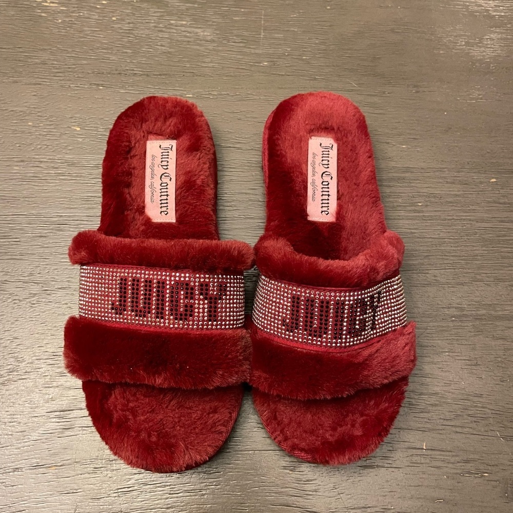 Juicy‎ Couture slippers